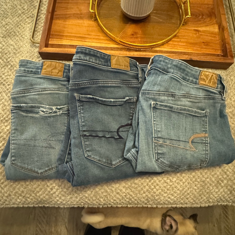 3 American Eagle Outfitters Classic Blue Jeans